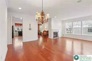 2076 Kingsview Rd, Lower Macungie Twp, PA 18062 - Photo 5