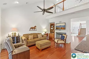 2076 Kingsview Rd, Lower Macungie Twp, PA 18062 - Photo 9