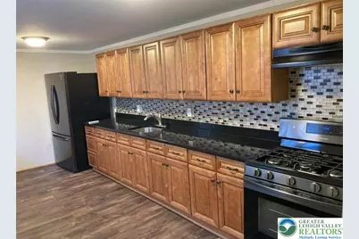 335 N 9th Street, Allentown City, PA 18102 - Photo 3