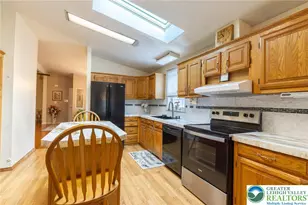 55 Sycamore Dr, Moore Township, PA 18014 - Photo 7