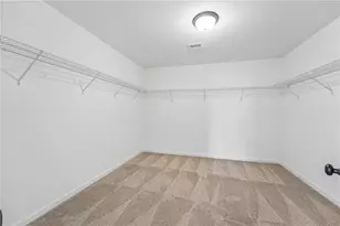 4450 Maple St, North Whitehall Township, PA 18078 - Photo 31