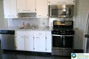 1026 N 19th St, Allentown City, PA 18104 - Photo 5