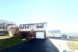 1403 Seville Dr, Slatington Boro, PA 18080 - Photo 1