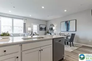 1244 Susan Cir, Upper Macungie Township, PA 18031 - Photo 3