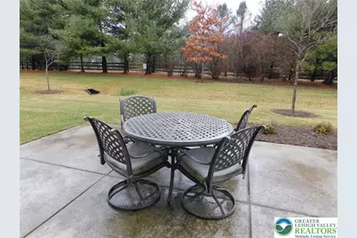 1047 Cetronia Road #3, Upper Macungie Township, PA 18031 - Photo 9