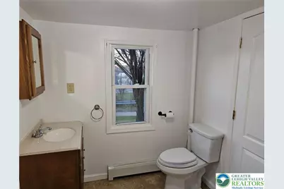 2335 N Apple Street, Whitehall, PA 18052 - Photo 11