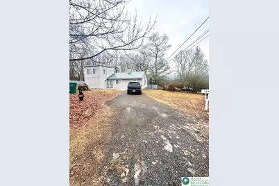 204 Shawnee Drive, Middle Smithfield, PA 18302 - Photo 3