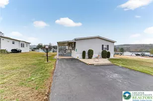 37 Stacey Dr, Lehigh Township, PA 18088 - Photo 1