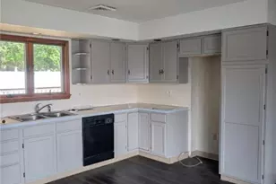 1440 Greenview Dr, Bethlehem, PA 18018 - Photo 5