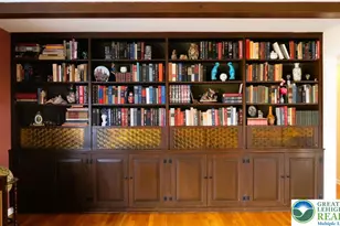 3569 Timberlane Dr, Easton, PA 18045 - Photo 9