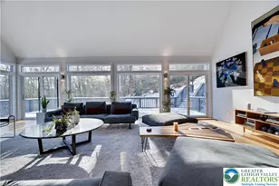 125 Achill Ln, Dingmans Ferry, PA 18328 - Photo 17