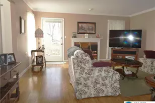 6099 Timber Knoll Dr, Macungie Boro, PA 18062 - Photo 3