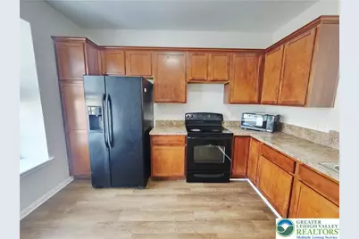 7510 Pioneer Drive, Lower Macungie, PA 18062 - Photo 9