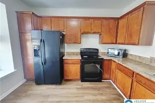 7510 Pioneer Dr, Lower Macungie, PA 18062 - Photo 9