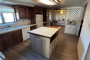 221 E Patterson Street E, Lansford, PA 18232 - Photo 13