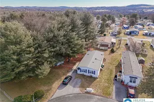 52 W Zimmer Dr, Lehigh Township, PA 18088 - Photo 5