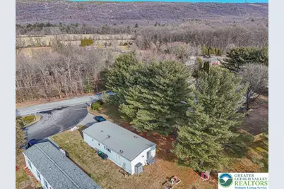 52 W Zimmer Drive, Lehigh Township, PA 18088 - Photo 9