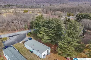 52 W Zimmer Dr, Lehigh Township, PA 18088 - Photo 9