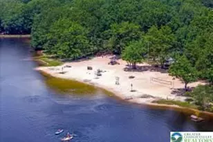 1807 Penn Forest Dr, Penn Forrest, PA 18210 - Photo 7