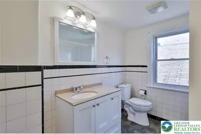 1005 Railroad Street, North Catasauqua Bor, PA 18032 - Photo 19