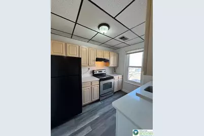 402 W Tilghman, Allentown, PA 18102 - Photo 5