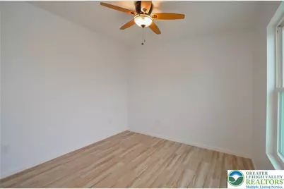 2 Elm Street, Mount Pocono Boro, PA 18344 - Photo 25