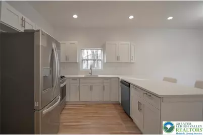 2 Elm Street, Mount Pocono Boro, PA 18344 - Photo 9