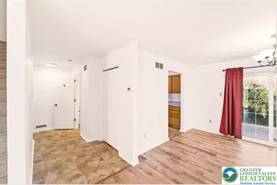 121 E George Street, Emmaus, PA 18049 - Photo 9