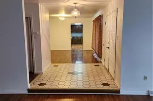 204 S Cedar Crest Blvd, South Whitehall Twp, PA 18104 - Photo 3