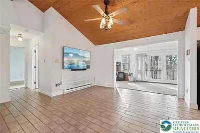 630 Wooddale Road, Middle Smithfield, PA 18302 - Photo 9