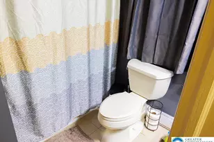 326 Chestnut St, Slatington, PA 18080 - Photo 9