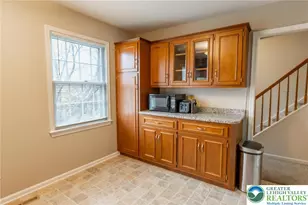 1049 Barnside Rd, Lower Macungie, PA 18103 - Photo 7