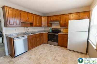 1049 Barnside Road, Lower Macungie, PA 18103 - Photo 5