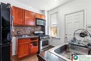 6502 Linmore Ave, Philadelphia, PA 19142 - Photo 13