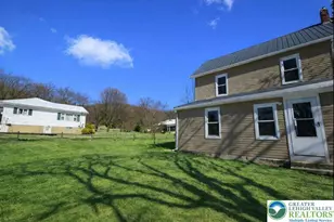 221 Oak St, Washington Twp, PA 18072 - Photo 3