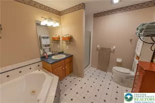 7264 Snowberry Ct, Lower Macungie Township, PA 18062 - Photo 21