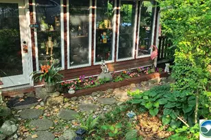 1395 Sleepy Hollow, Milford Twp, PA 18073 - Photo 7