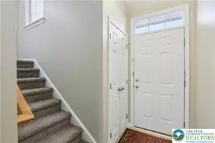 270 Milkweed Dr, Upper Macungie Township, PA 18104 - Photo 3