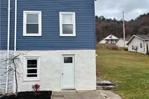 253 Main St, Parryville Boro, PA 18661 - Photo 3