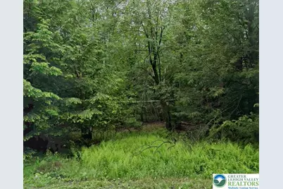 3113 Holiday Drive, Pocono Summit, PA 18346 - Photo 3