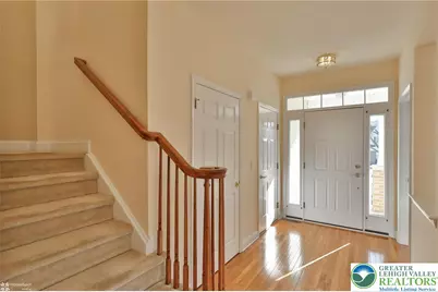 864 Baden Court, Forks Twp, PA 18040 - Photo 7