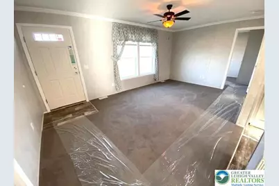 10104 Fernwood Lane, Upper Macungie Township, PA 18031 - Photo 5