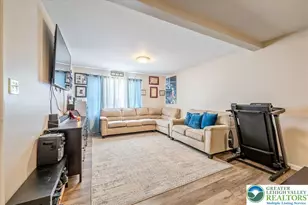 2731 Bonnyview Ln, Coolbaugh Twp, PA 18466 - Photo 9