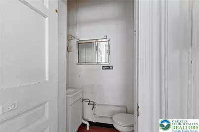 646 N 8th Street, Allentown, PA 18102 - Photo 11