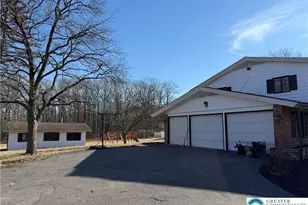 123 Eisenhower Blvd, Roseto Boro, PA 18013 - Photo 11