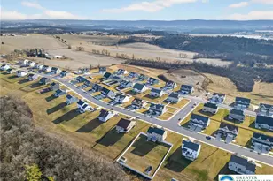 219 Sunglo Dr, Ontelaunee, PA 19533 - Photo 5