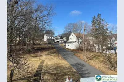412 Pennsylvania Avenue, Roseto, PA 18013 - Photo 25