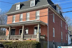 412 Pennsylvania Ave, Roseto Boro, PA 18013 - Photo 1