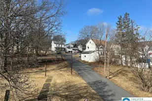 412 Pennsylvania Ave, Roseto, PA 18013 - Photo 23