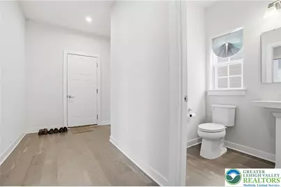 6405 Robin Road, Lower Macungie Township, PA 18062 - Photo 45